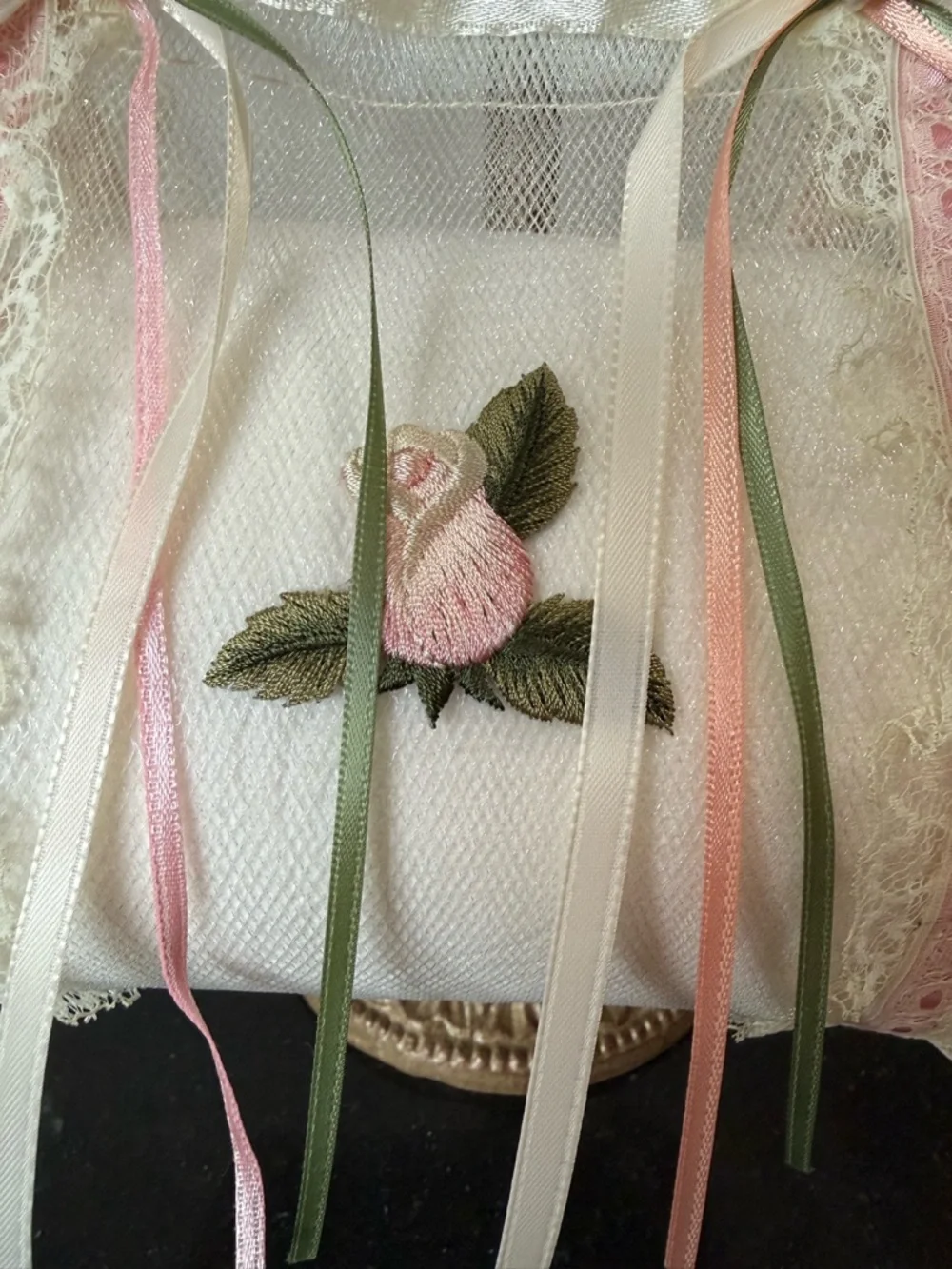 🌸 Hand Crafted Cream and Pink Embroidered Rose Towel & Toilet Paper Holder 🌸